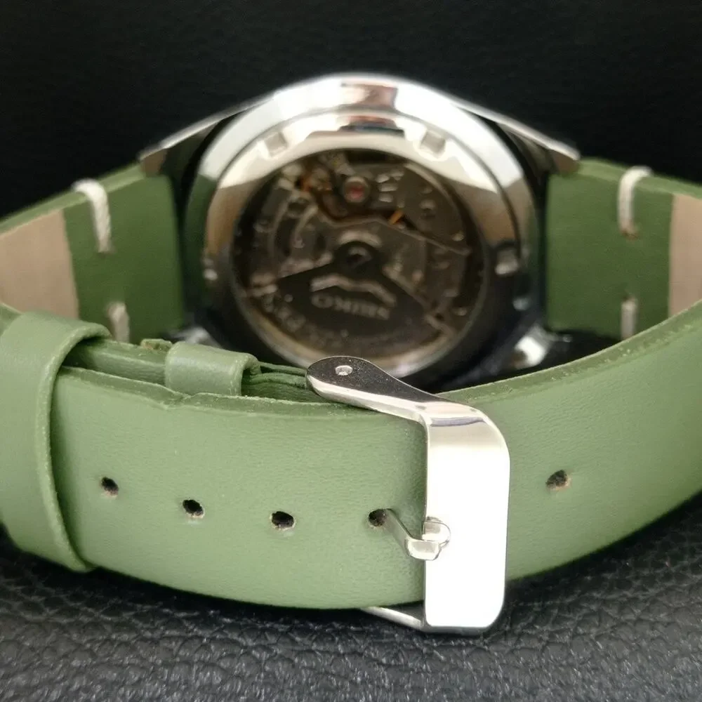 Vintage 1989 Seiko Automatic Mens Silver Watch W/daydate & Silver Accents